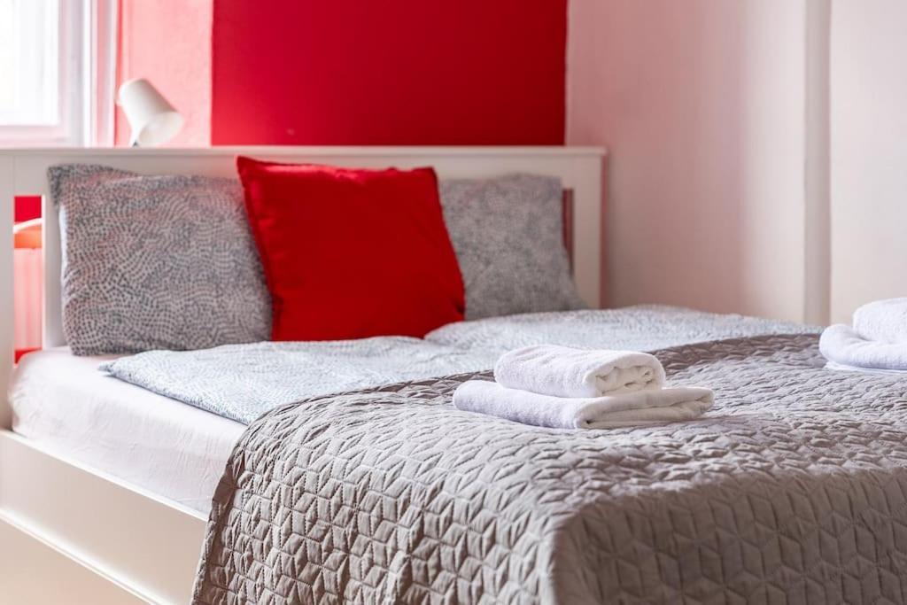 Nyugati Nest Apartamento *